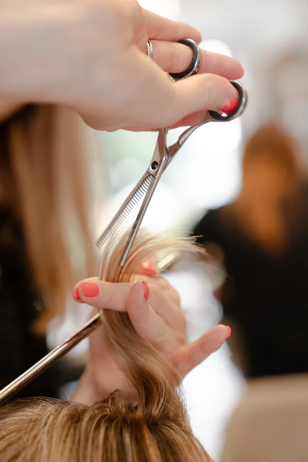 Haarschnitt-Detail aus dem Shooting im Salon Haargalerie