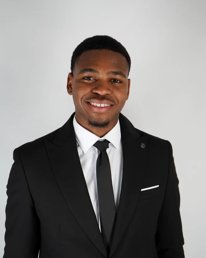 Ernest Njanké, Geschäftsführer